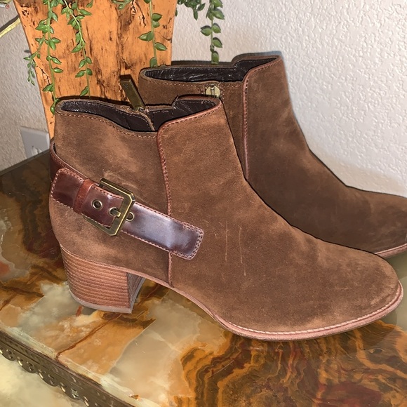 AQUATALIA brown suede ankle boots, inside zip, leather trim